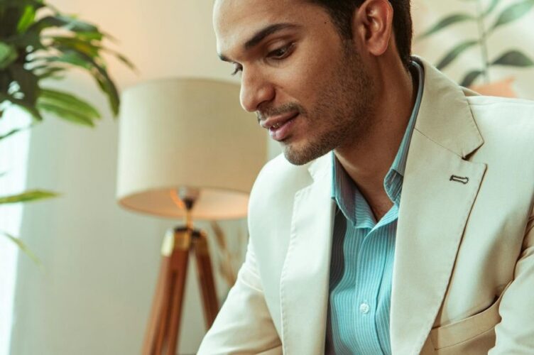 This article is a practical roadmap for finding legitimate remote sales jobs in 2026 amid rising demand and fierce competition. It explains why generic job sear...